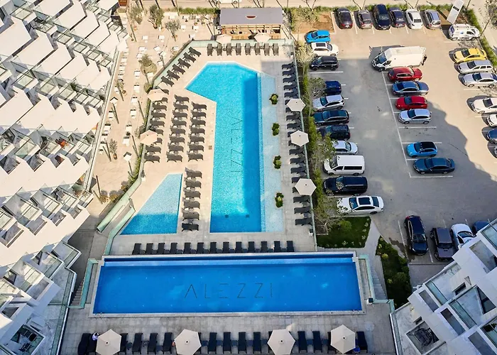 Soleil Anne Studio In Infinity Beach Resort - Parking